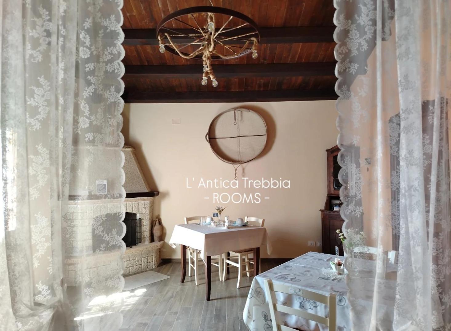 L' Antica Trebbia - Rooms Caltanissetta Exterior photo